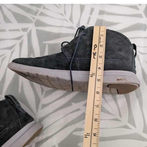 johnnie-o suede chill chukka boots - Picture 13 of 13